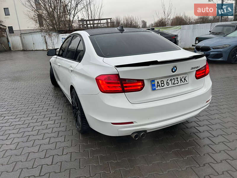 Седан BMW 3 Series 2012 в Виннице