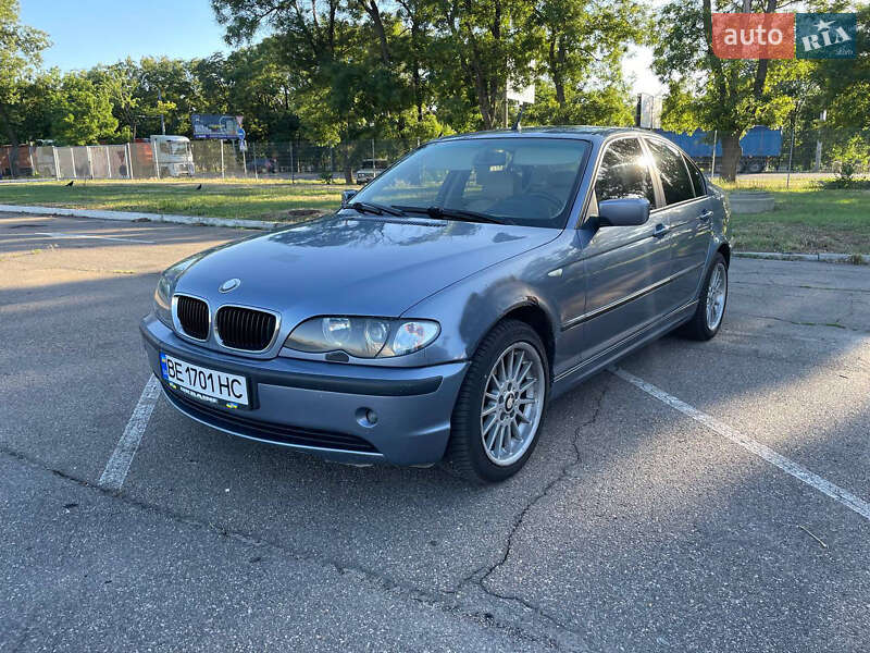 BMW 3 Series 2004