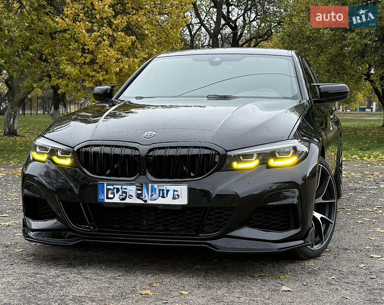 Седан BMW 3 Series 2019 в Харкові