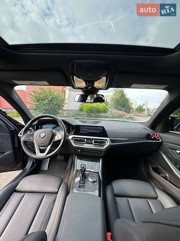 Седан BMW 3 Series 2019 в Харкові