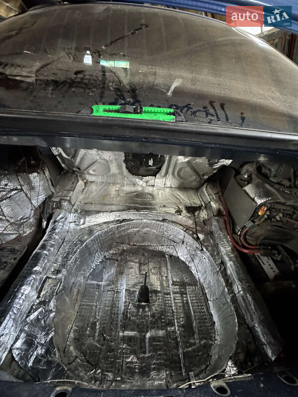 Седан BMW 3 Series 1999 в Буче