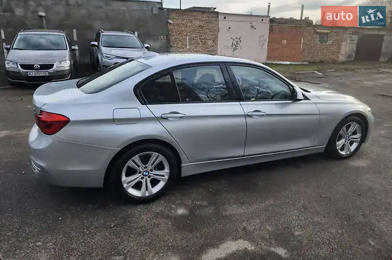 Седан BMW 3 Series 2016 в Києві