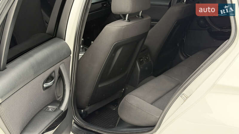 Универсал BMW 3 Series 2010 в Житомире