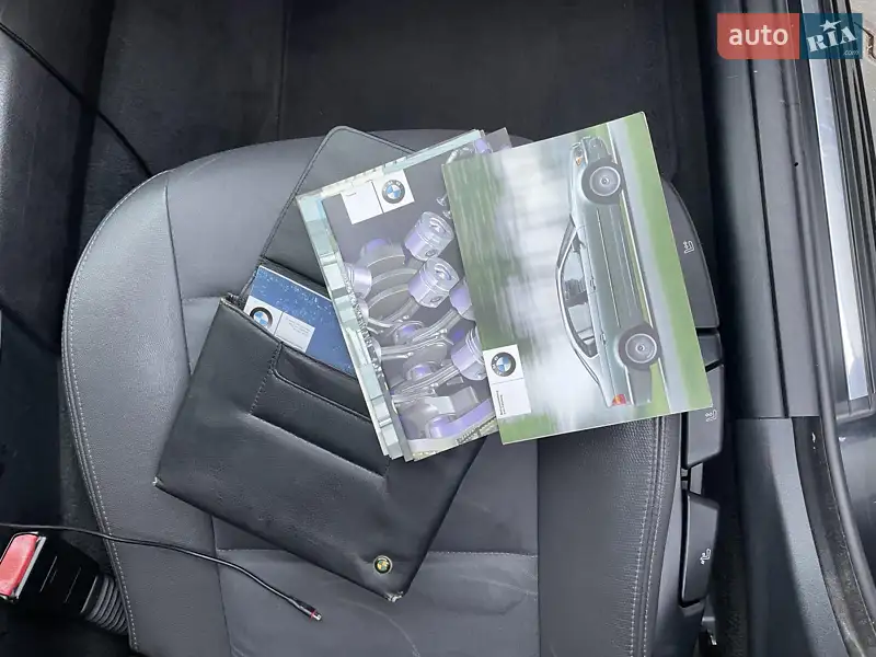 Седан BMW 3 Series 2003 в Одессе документ