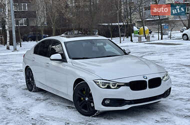 Седан BMW 3 Series 2016 в Києві