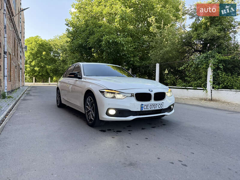 Седан BMW 3 Series 2017 в Чернівцях