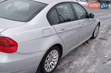 Седан BMW 3 Series 2009 в Міжгір'ї