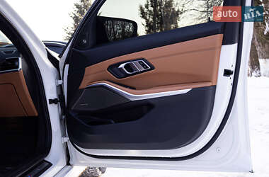 Седан BMW 3 Series 2020 в Чернівцях