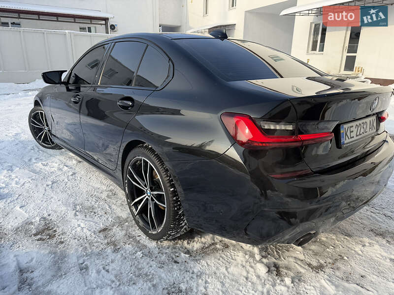 Седан BMW 3 Series 2022 в Днепре