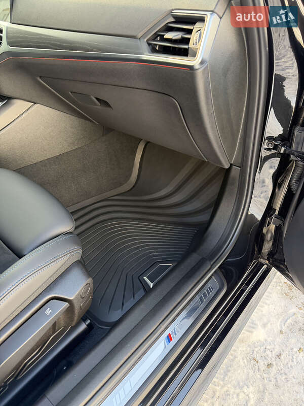 Седан BMW 3 Series 2022 в Днепре