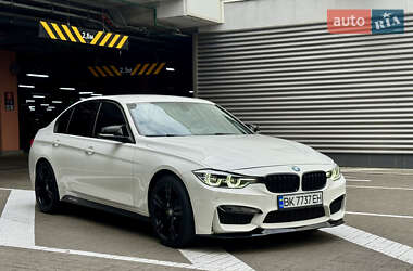 Седан BMW 3 Series 2016 в Вараші