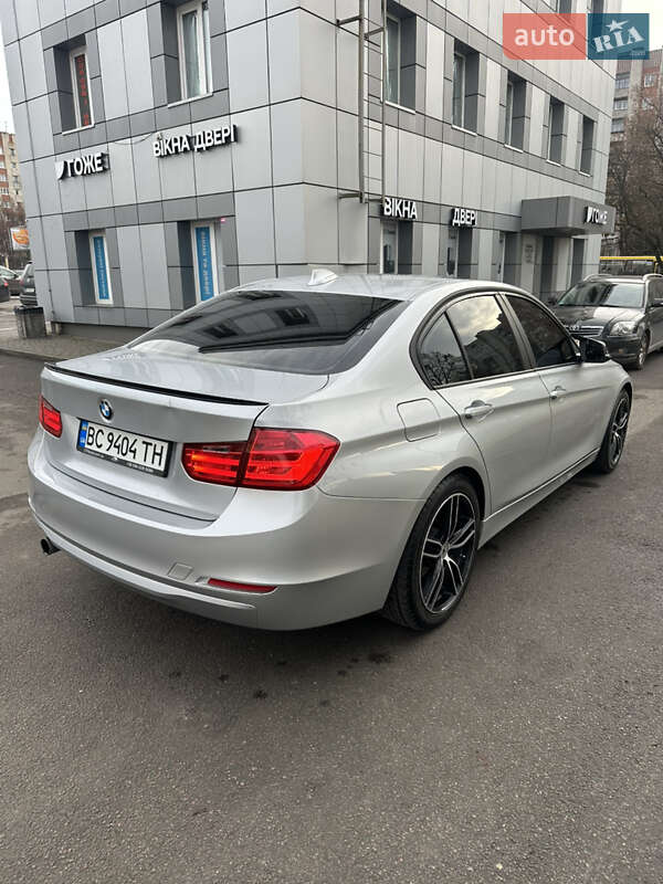 Седан BMW 3 Series 2015 в Львове