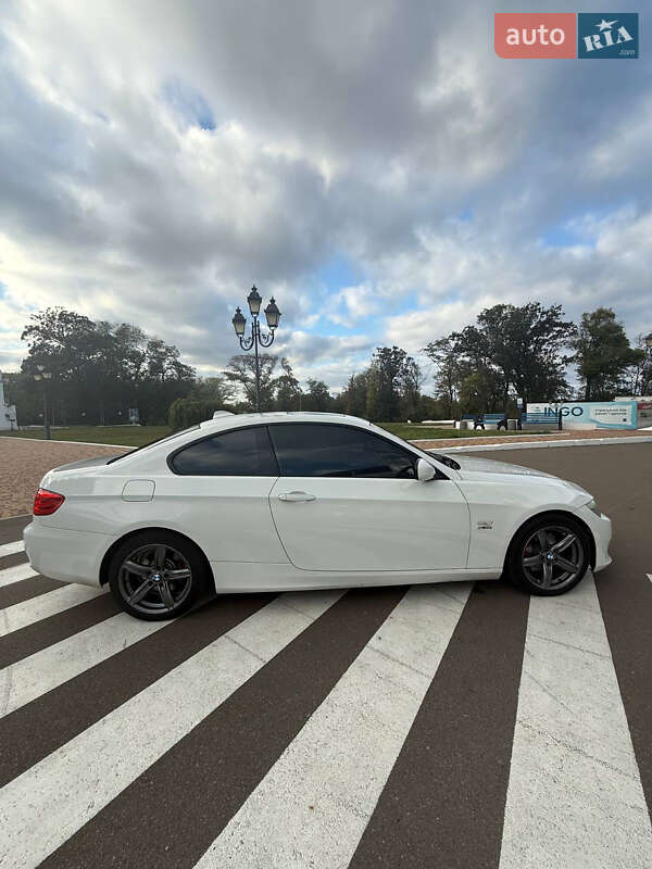 Купе BMW 3 Series 2010 в Одессе