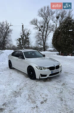 Седан BMW 3 Series 2015 в Львове