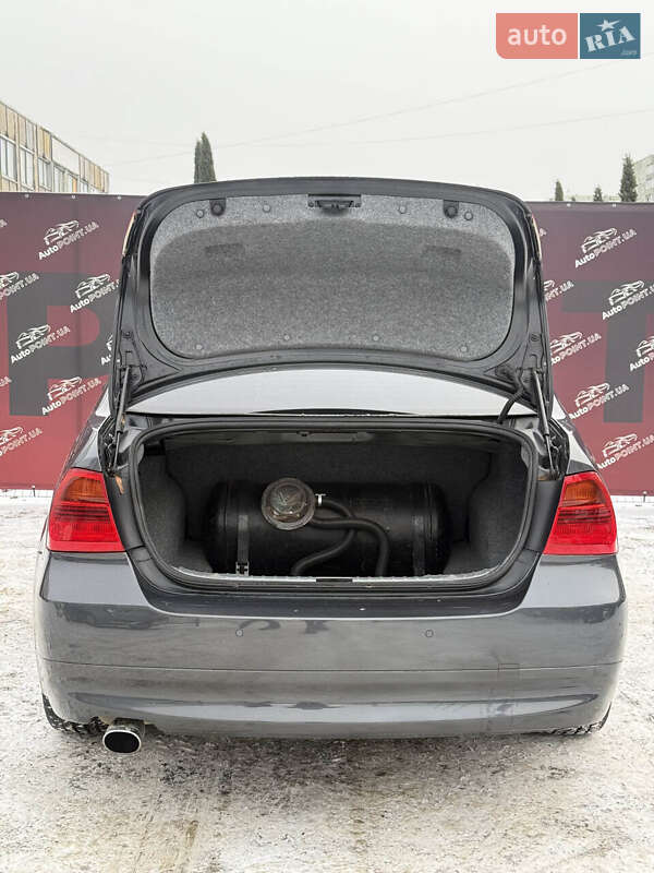 Седан BMW 3 Series 2007 в Сумах