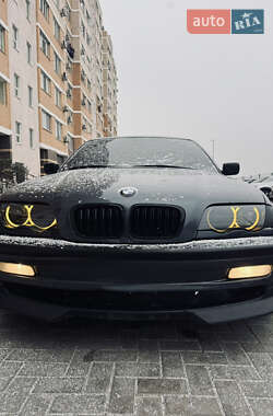 Седан BMW 3 Series 1998 в Одессе