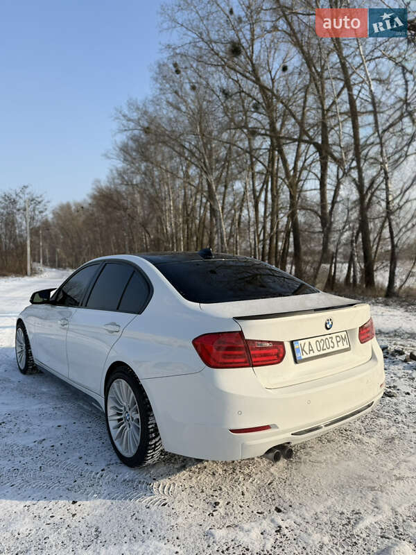 Седан BMW 3 Series 2014 в Сумах