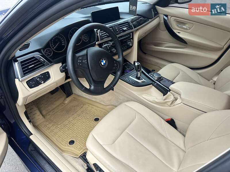 Седан BMW 3 Series 2015 в Одессе