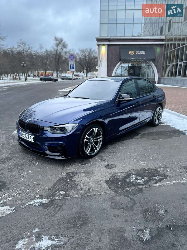 Седан BMW 3 Series 2015 в Одессе