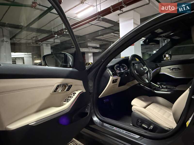 Седан BMW 3 Series 2019 в Киеве