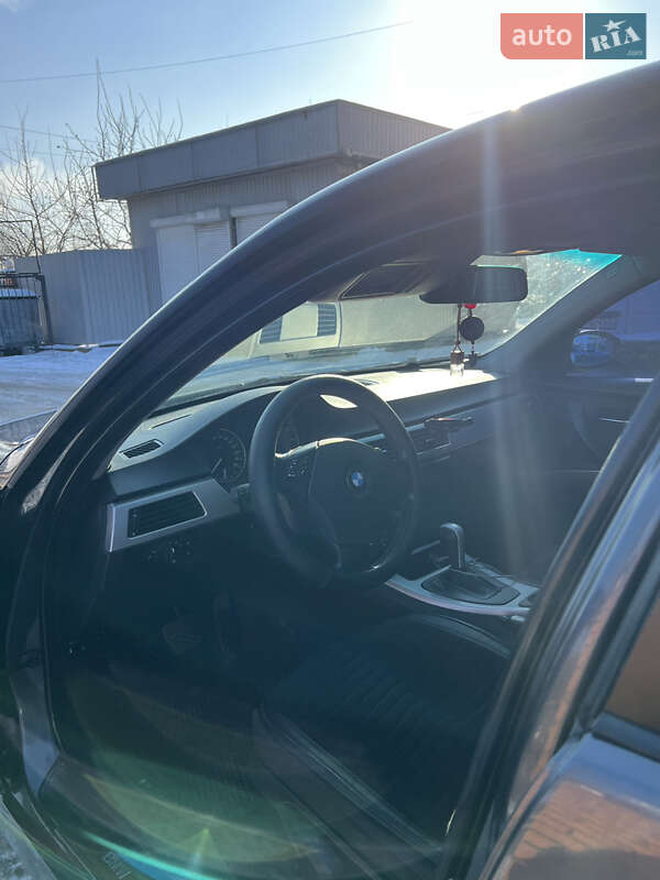 Седан BMW 3 Series 2005 в Виннице