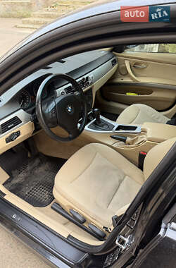Седан BMW 3 Series 2005 в Одессе