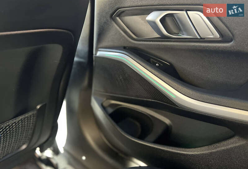Седан BMW 3 Series 2019 в Львове фото 16 Седан BMW 3 Series 2019 в Львове
