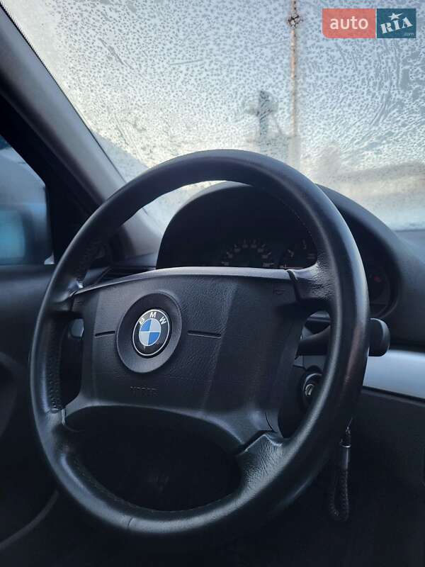 Купе BMW 3 Series 2003 в Дніпрі