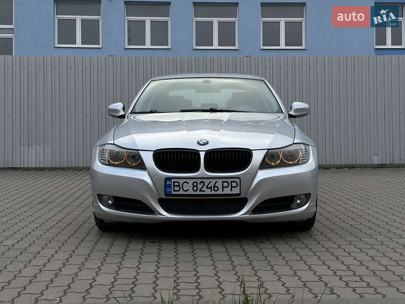 Седан BMW 3 Series 2009 в Яворове