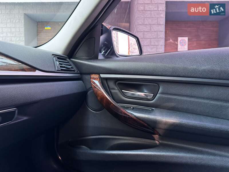 Седан BMW 3 Series 2014 в Ивано-Франковске