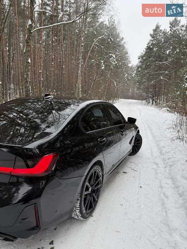 Седан BMW 3 Series 2019 в Ровно