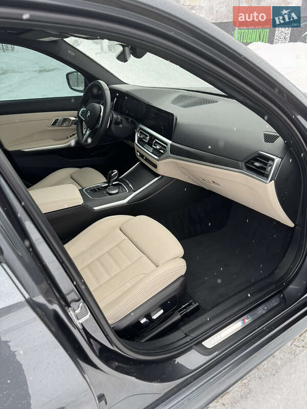 Седан BMW 3 Series 2021 в Львове