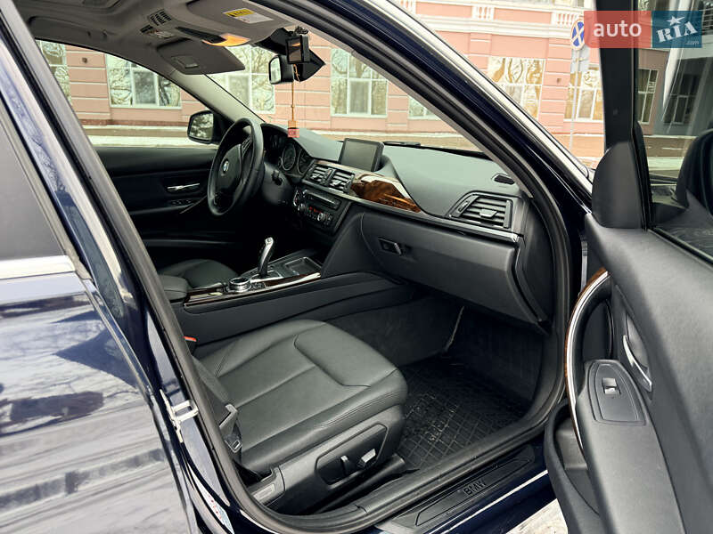 Седан BMW 3 Series 2014 в Одессе
