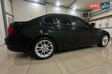 Седан BMW 3 Series 2009 в Полонному
