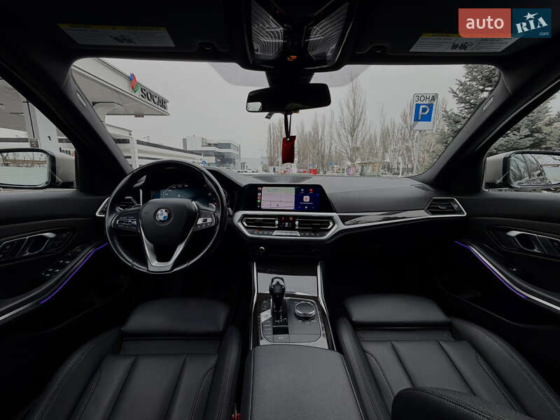 Седан BMW 3 Series 2019 в Одессе