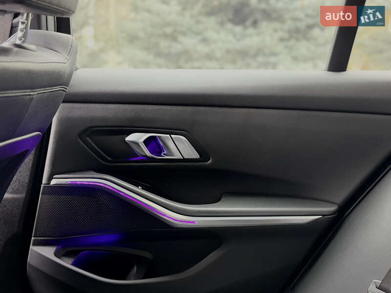 Седан BMW 3 Series 2019 в Одессе