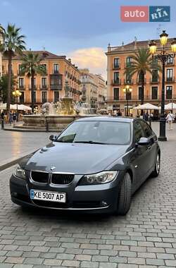 Седан BMW 3 Series 2007 в Никополе