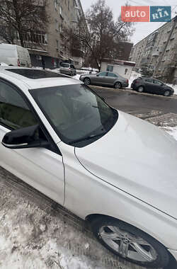 Седан BMW 3 Series 2015 в Львове