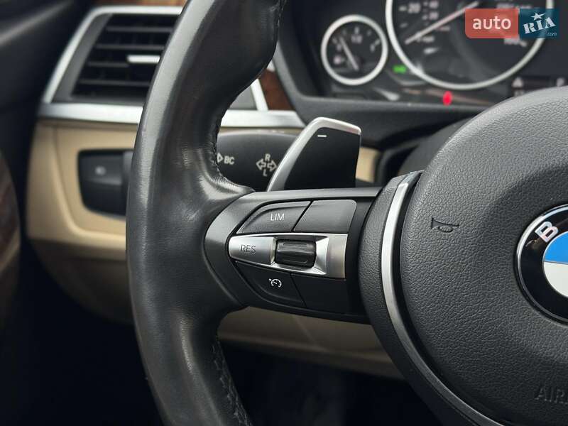 Седан BMW 3 Series 2016 в Киеве