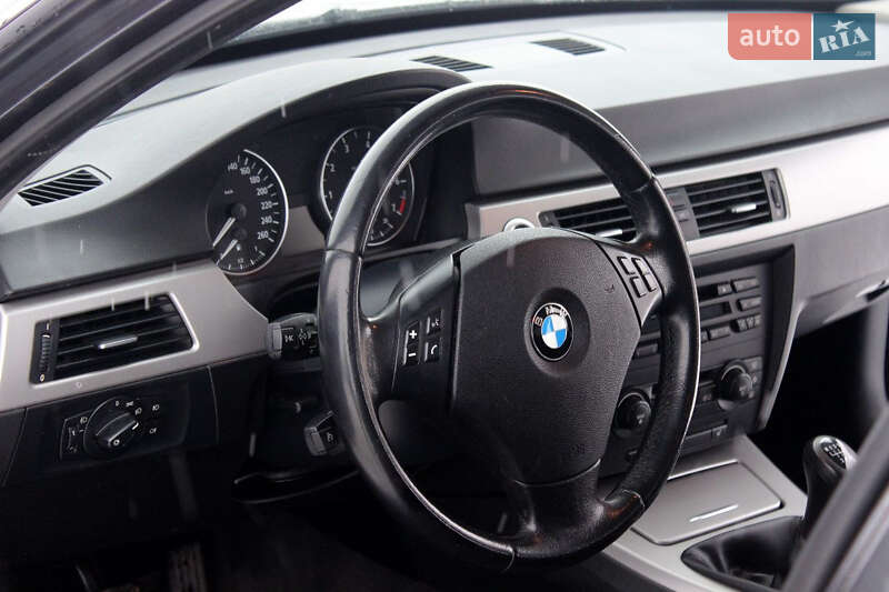 Седан BMW 3 Series 2006 в Кременце фото 23 Седан BMW 3 Series 2006 в Кременце