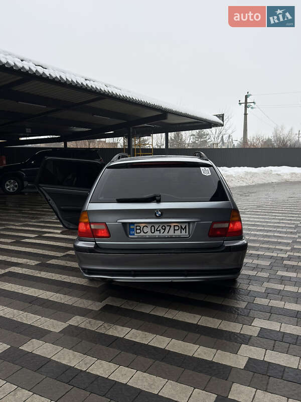 Универсал BMW 3 Series 2005 в Городке