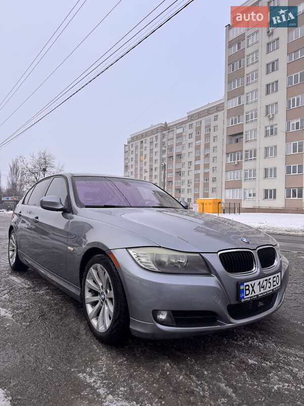 BMW 3 Series 2010