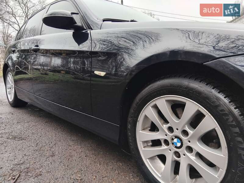 Седан BMW 3 Series 2007 в Черноморске