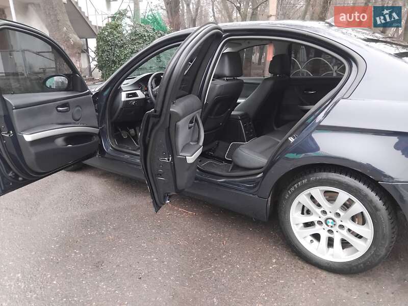 Седан BMW 3 Series 2007 в Черноморске