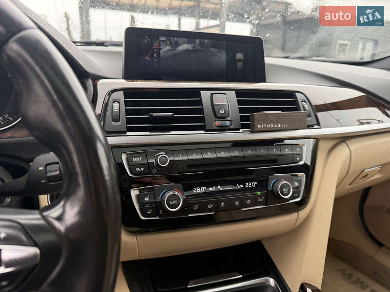 Седан BMW 3 Series 2015 в Ковеле