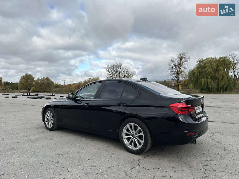 Седан BMW 3 Series 2015 в Киеве