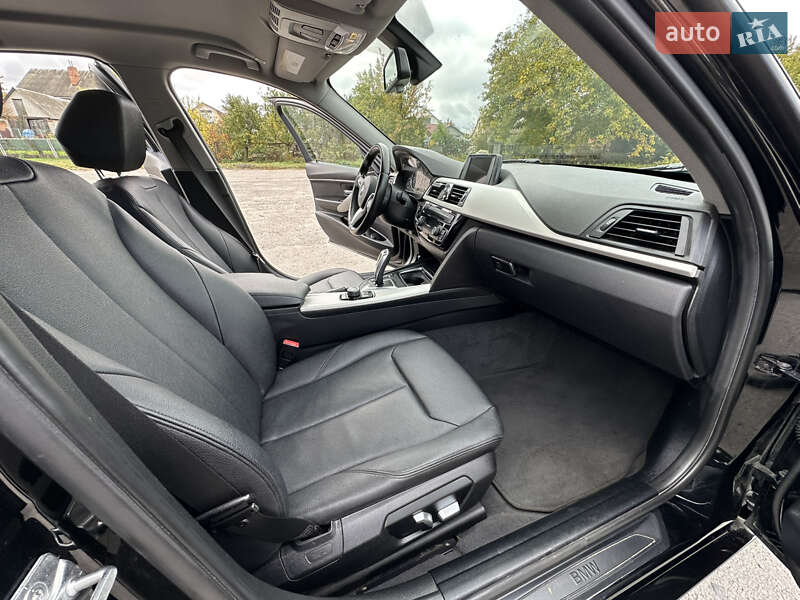 Седан BMW 3 Series 2015 в Киеве