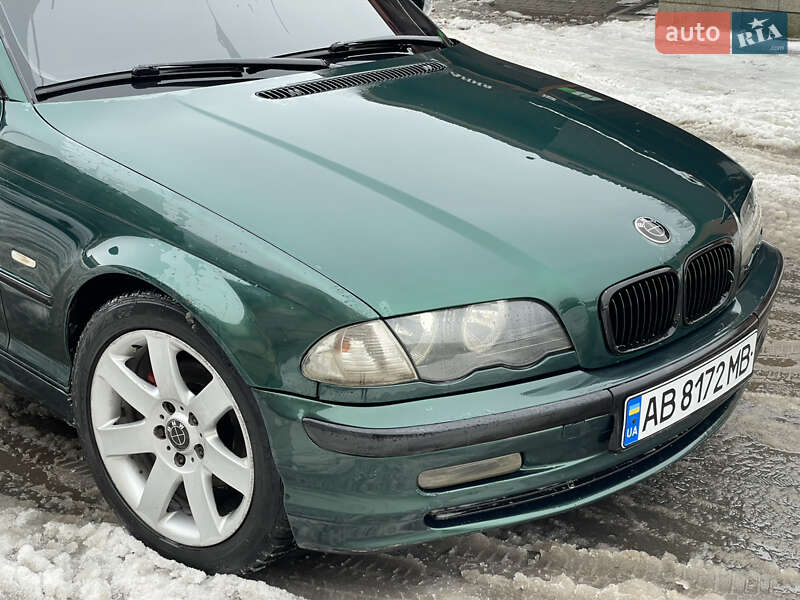 Седан BMW 3 Series 1998 в Корце