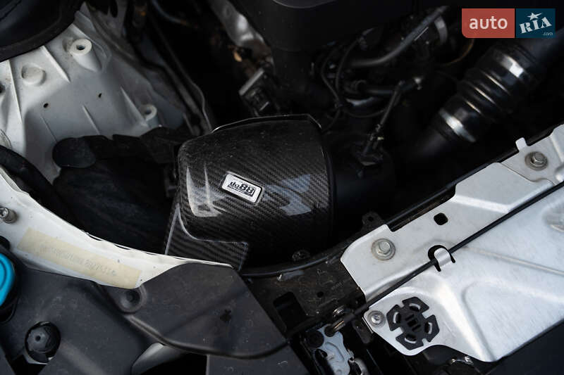 Седан BMW 3 Series 2020 в Киеве