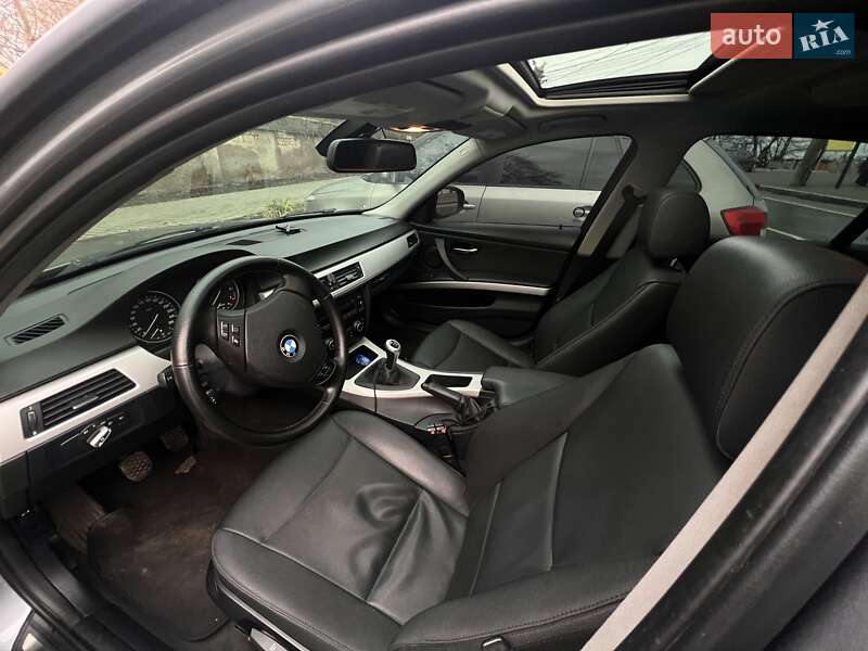 Седан BMW 3 Series 2010 в Одессе фото 6 Седан BMW 3 Series 2010 в Одессе